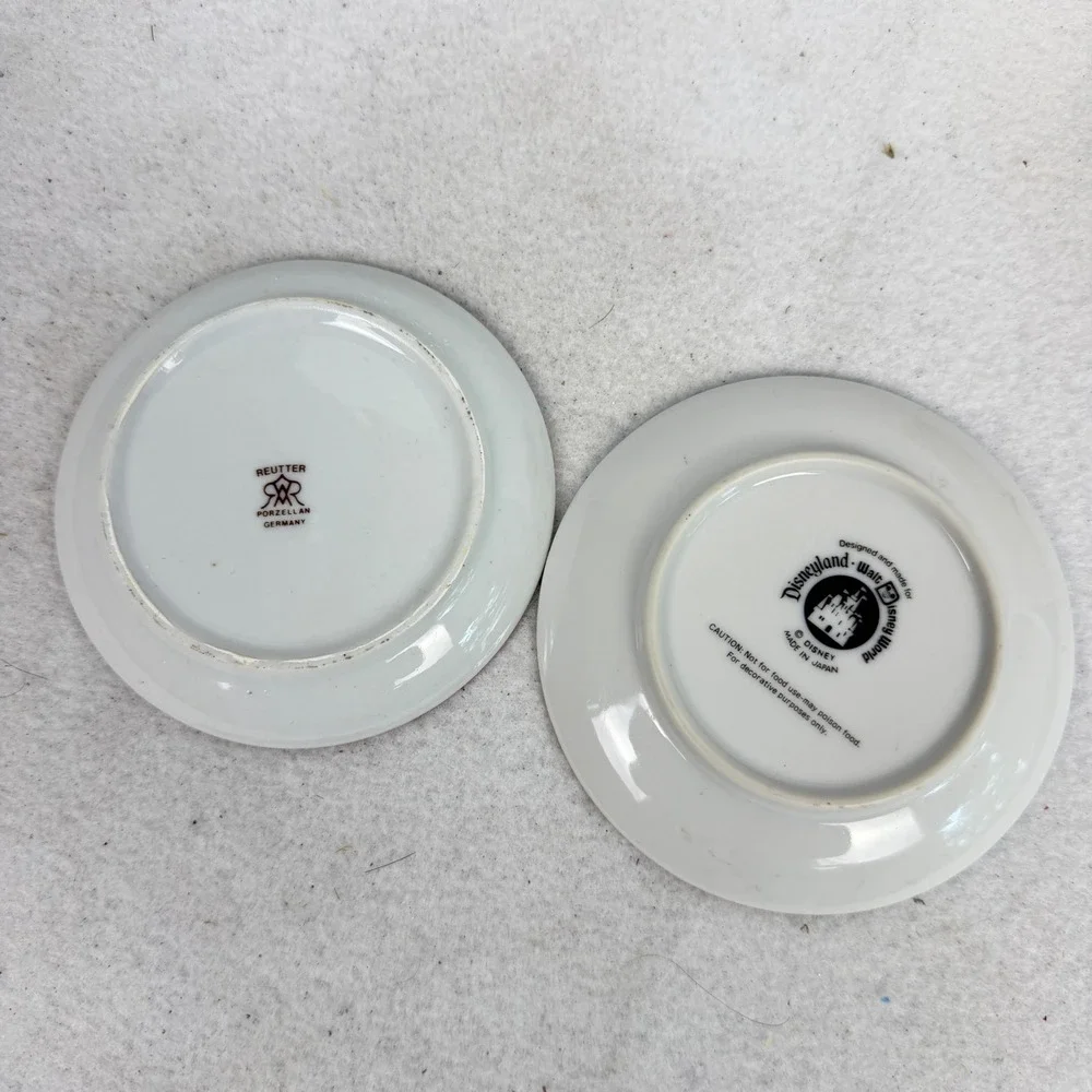 Disney Collector Plate Miniature Mickey Minnie Castle Multicolor